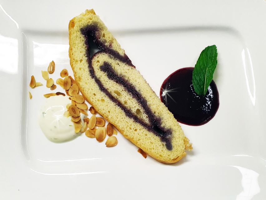 Lemon & Lime Roulade